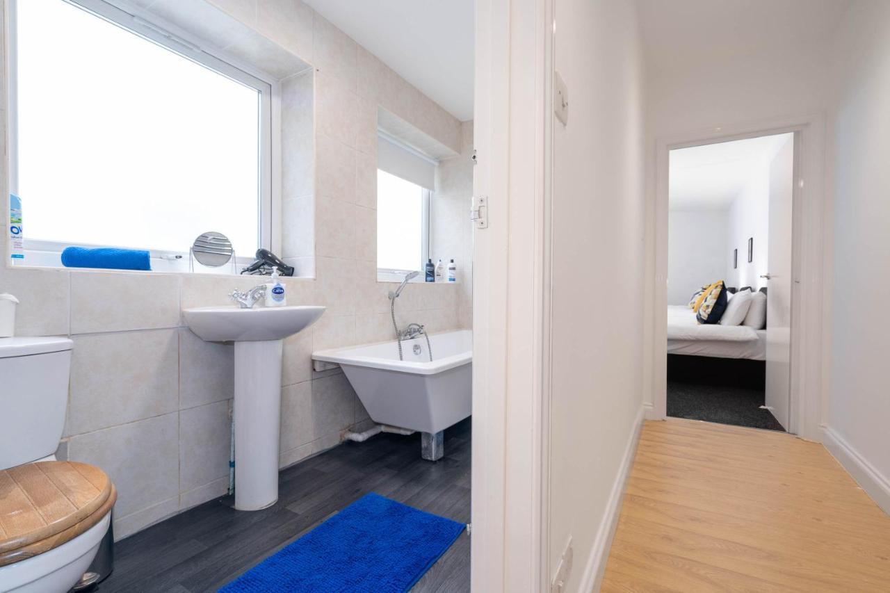 Three Bedroom Apartment- One Choice Stays Serviced Accommodation- Jewellery Quarter Birmingham Dış mekan fotoğraf