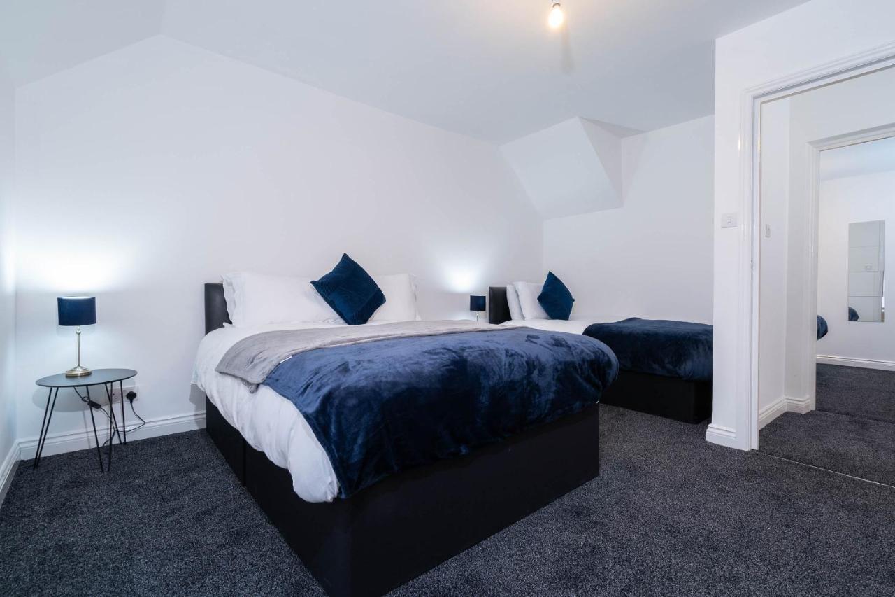 Three Bedroom Apartment- One Choice Stays Serviced Accommodation- Jewellery Quarter Birmingham Dış mekan fotoğraf
