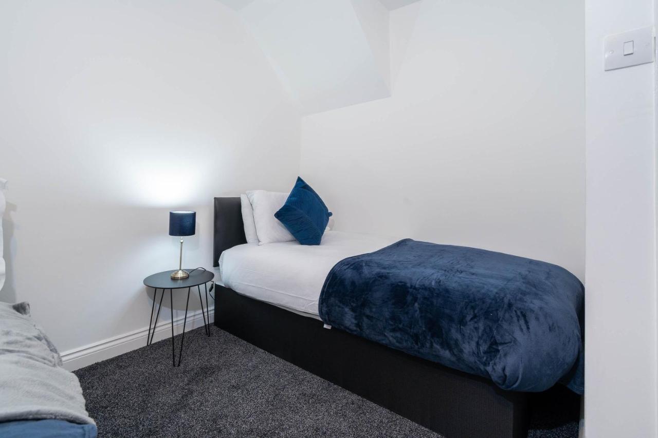 Three Bedroom Apartment- One Choice Stays Serviced Accommodation- Jewellery Quarter Birmingham Dış mekan fotoğraf