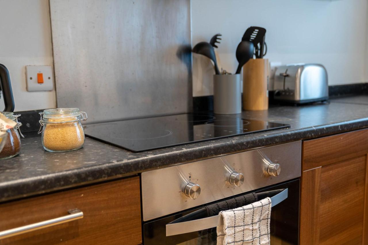 Three Bedroom Apartment- One Choice Stays Serviced Accommodation- Jewellery Quarter Birmingham Dış mekan fotoğraf