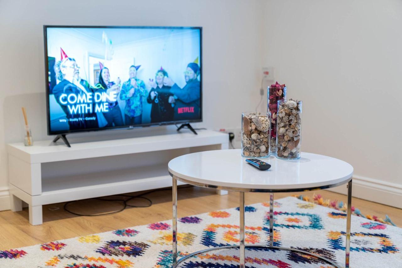 Three Bedroom Apartment- One Choice Stays Serviced Accommodation- Jewellery Quarter Birmingham Dış mekan fotoğraf