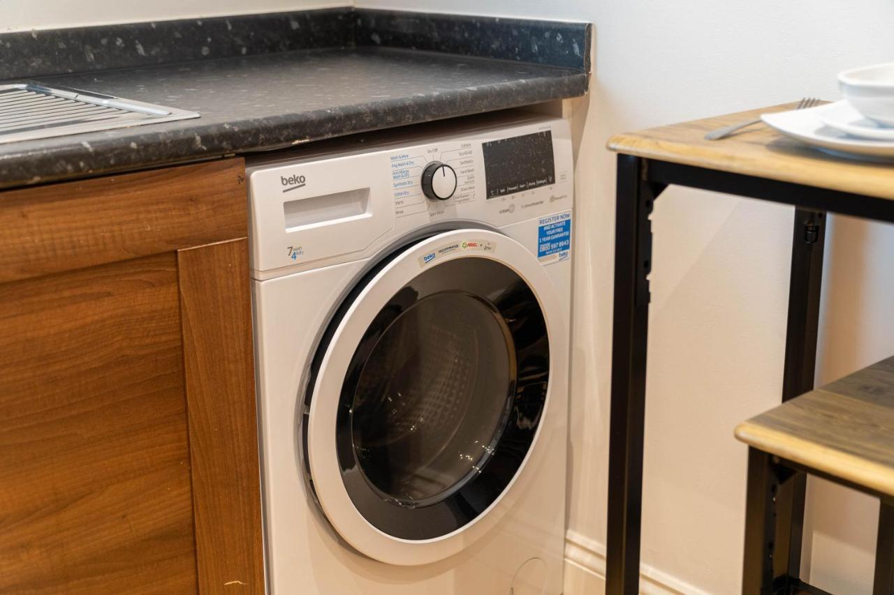 Three Bedroom Apartment- One Choice Stays Serviced Accommodation- Jewellery Quarter Birmingham Dış mekan fotoğraf