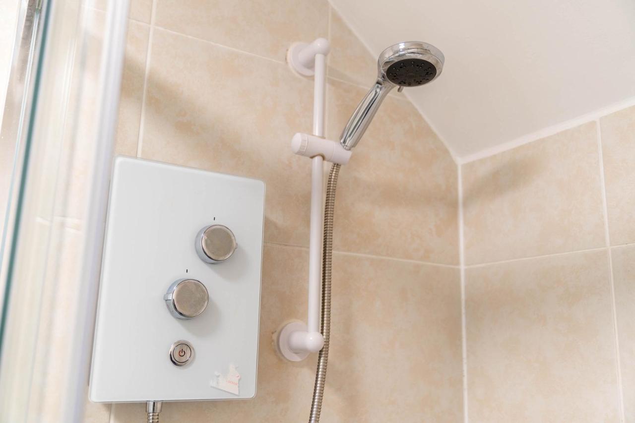 Three Bedroom Apartment- One Choice Stays Serviced Accommodation- Jewellery Quarter Birmingham Dış mekan fotoğraf