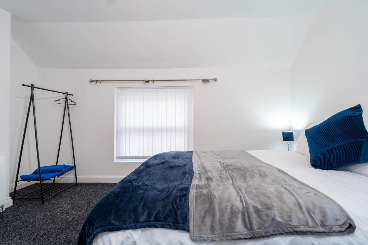 Three Bedroom Apartment- One Choice Stays Serviced Accommodation- Jewellery Quarter Birmingham Dış mekan fotoğraf